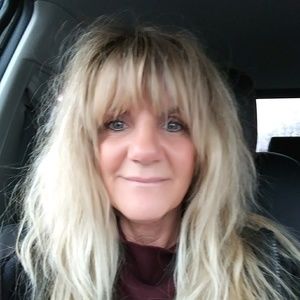 Meet your Posher, Carla